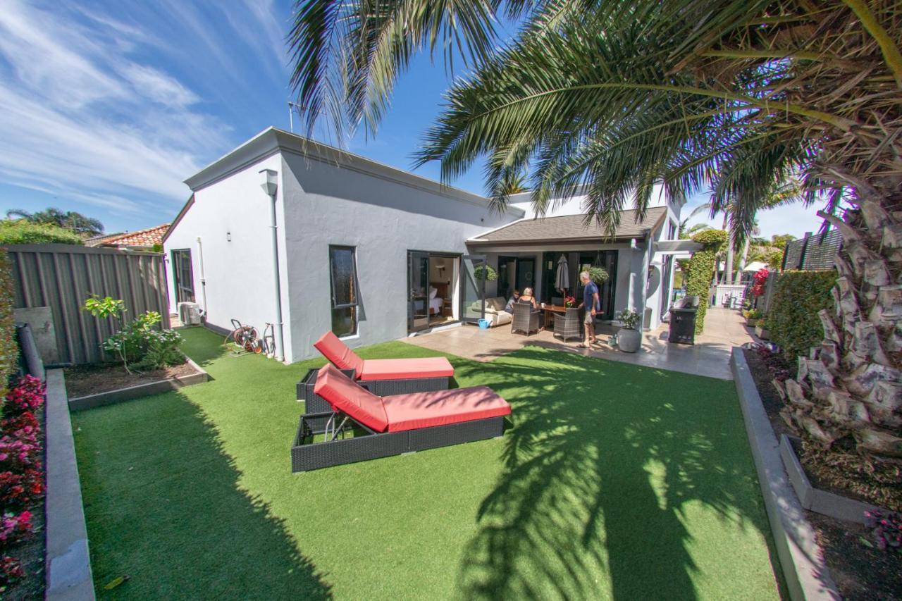 Tuscan Retreat Bed & Breakfast - Adults Only Acomodação com café da manhã Papamoa Exterior foto