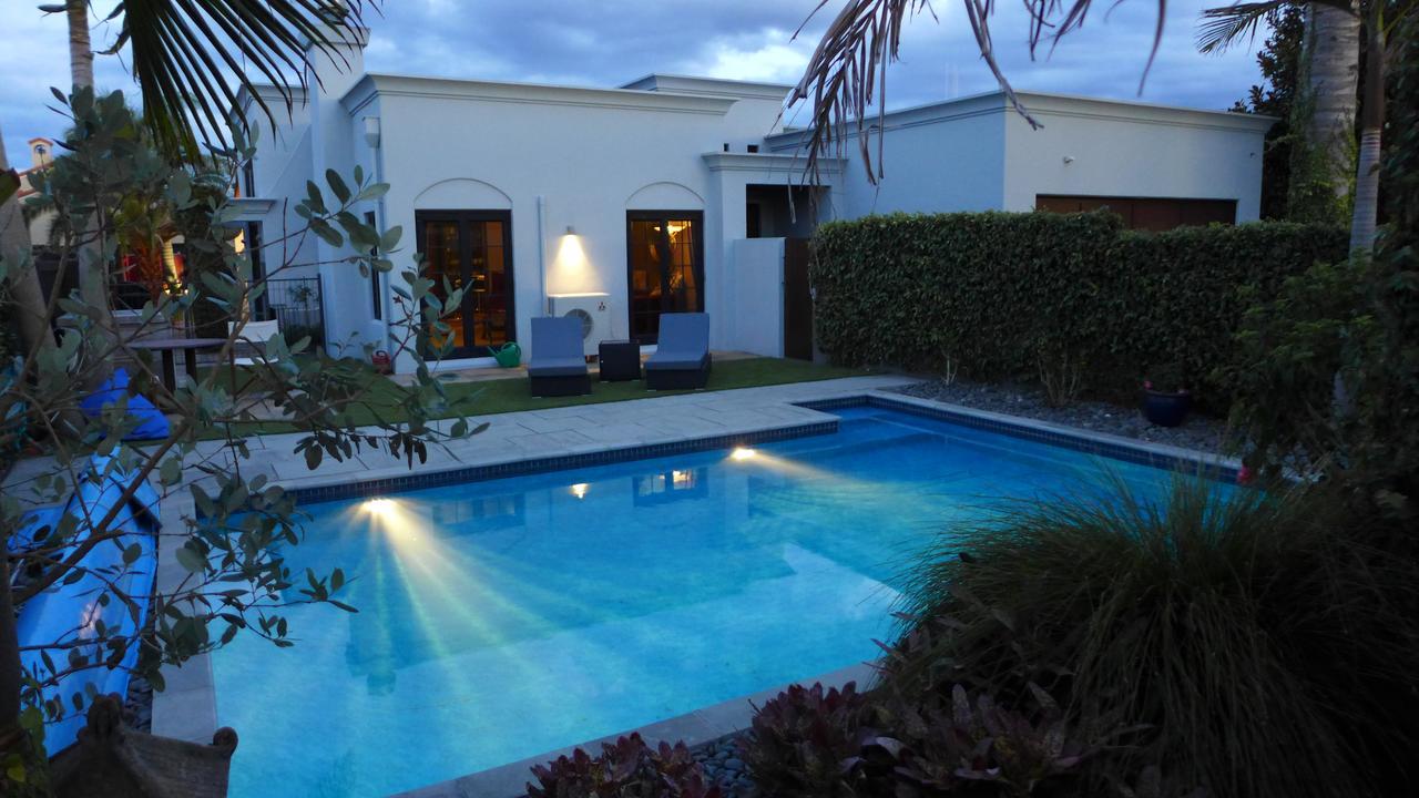 Tuscan Retreat Bed & Breakfast - Adults Only Acomodação com café da manhã Papamoa Exterior foto